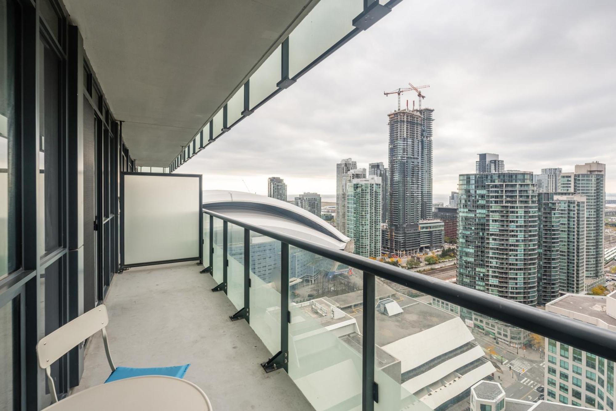 Globalstay Modern Downtown Apartment Toronto Exterior photo